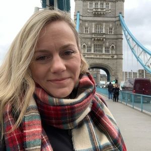 Meet your Posher, Lisa